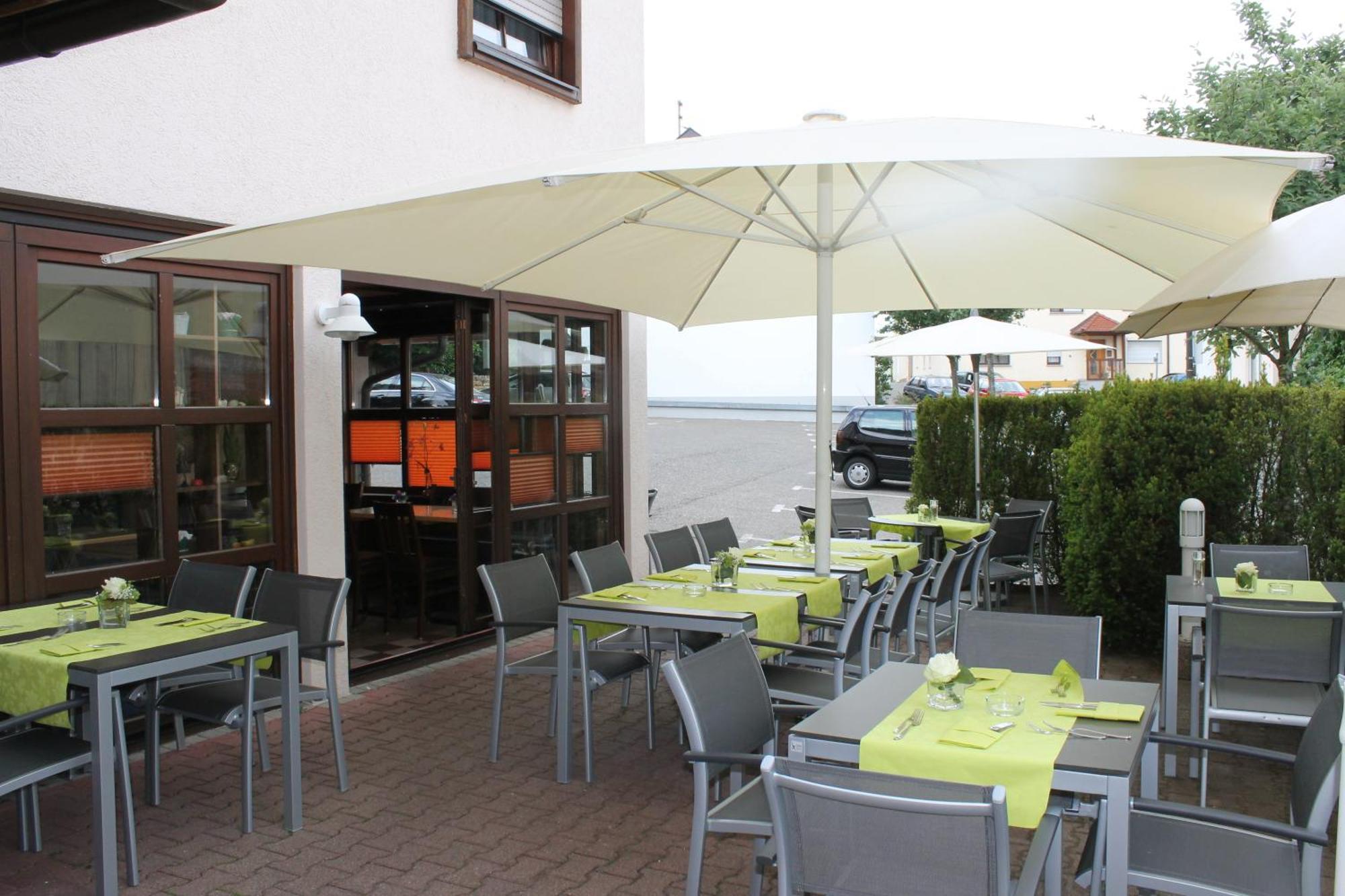Hotel Schwanen Köngen Zewnętrze zdjęcie