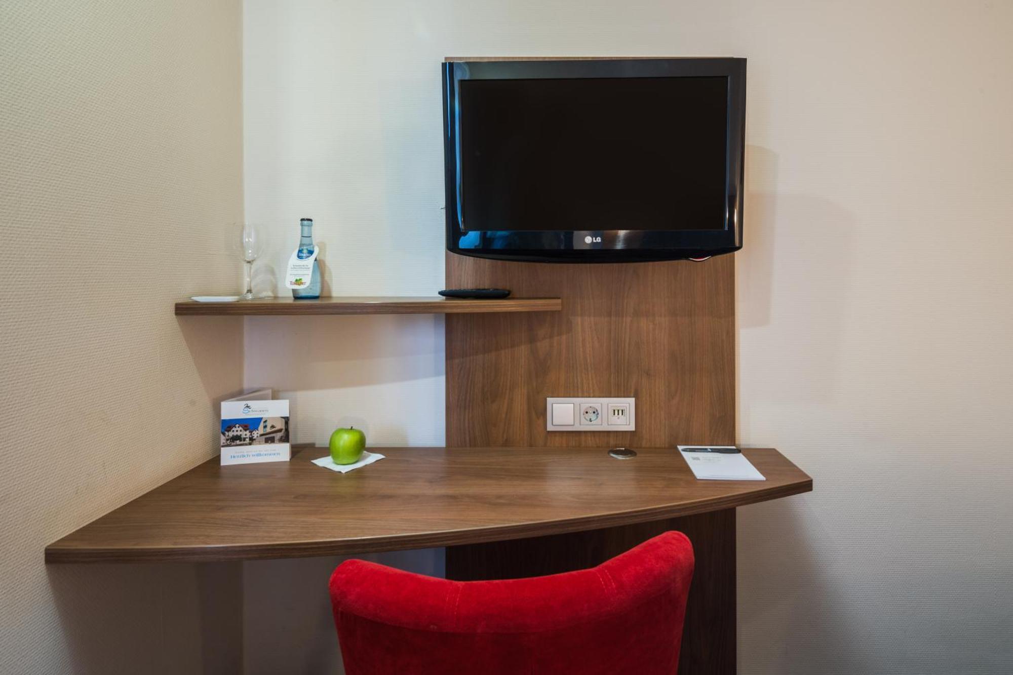 Hotel Schwanen Köngen Zewnętrze zdjęcie
